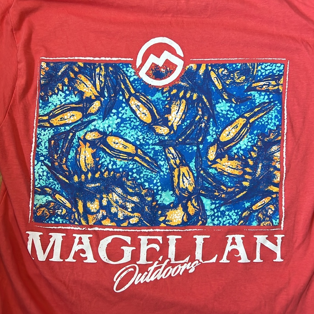 Magellan Outdoors Pink/Coral/Salmon Colored T-shirt with Crab Design - Ladies MD